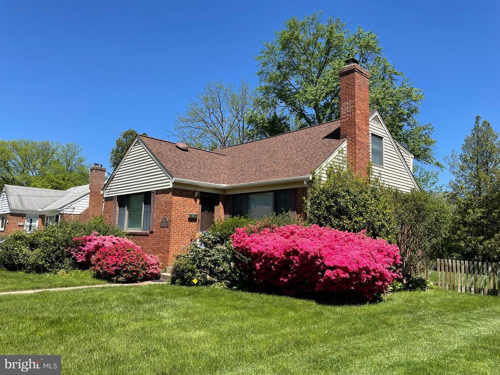 6642 KIRKLEY AVENUE, MCLEAN, VA 22101, 5 Bedrooms Bedrooms, ,3 BathroomsBathrooms,Residential Lease,For Rent,KIRKLEY,VAFX2239024