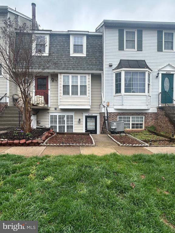 4008 SUMMER HOLLOW COURT 154, CHANTILLY, VA 20151, 2 Bedrooms Bedrooms, ,1 BathroomBathrooms,Residential Lease,For Rent,SUMMER HOLLOW,1,VAFX2242810