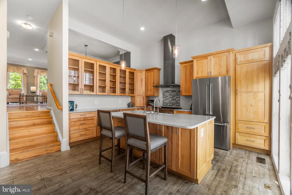 6249 AUBURN LEAF LANE, ALEXANDRIA, VA 22312, 3 Bedrooms Bedrooms, ,2 BathroomsBathrooms,Residential,For Sale,AUBURN LEAF,VAFX2242750