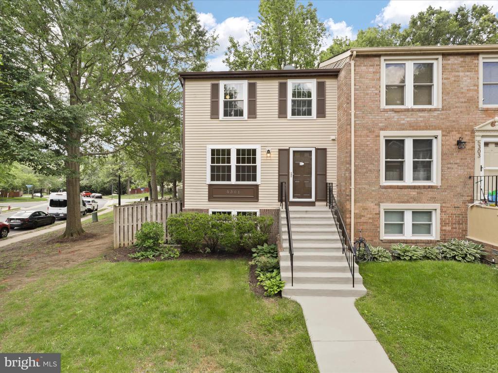 5301 AVALON PLACE, ALEXANDRIA, VA 22315, 3 Bedrooms Bedrooms, ,2 BathroomsBathrooms,Residential Lease,For Rent,AVALON,VAFX2242358