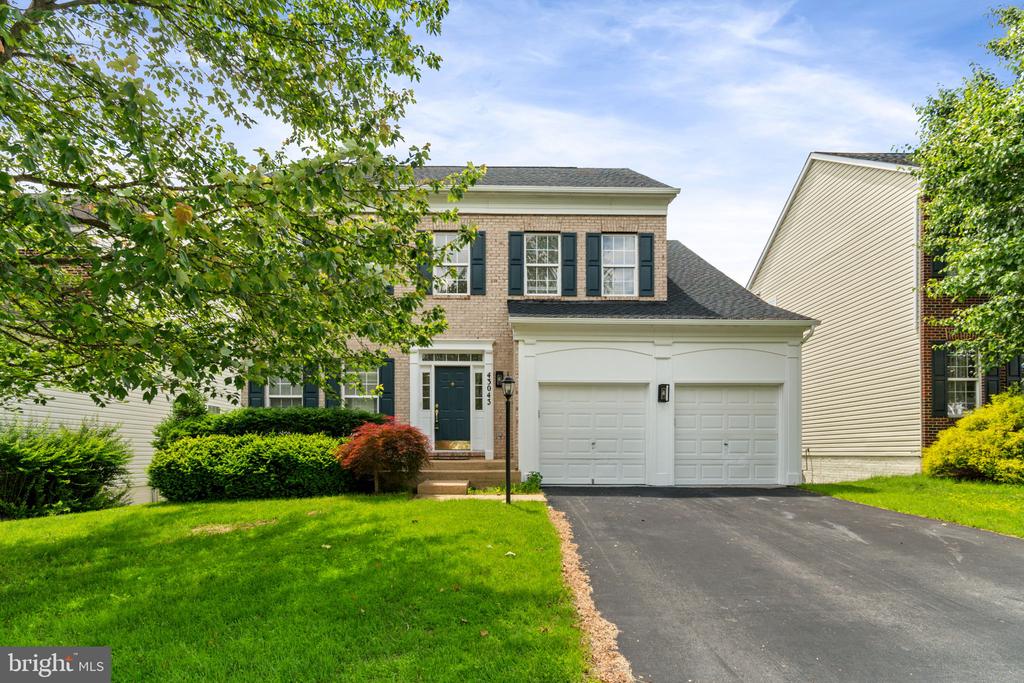43043 LAKE RIDGE PLACE, LEESBURG, VA 20176, 5 Bedrooms Bedrooms, ,3 BathroomsBathrooms,Residential Lease,For Rent,LAKE RIDGE,VALO2097700
