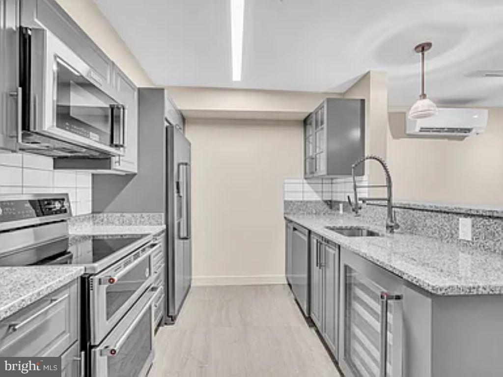 220 2ND STREET SE 104, WASHINGTON, DC 20003, 2 Bedrooms Bedrooms, ,1 BathroomBathrooms,Residential Lease,For Rent,2ND,1,DCDC2200086