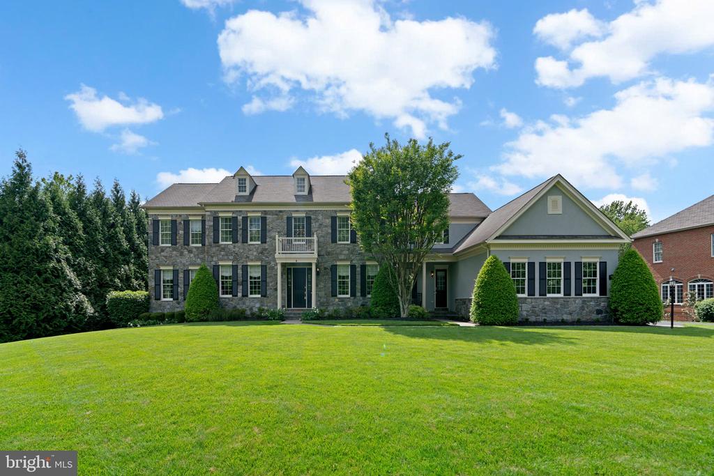 4935 VALLEY VIEW OVERLOOK, ELLICOTT CITY, MD 21042, 6 Bedrooms Bedrooms, ,6 BathroomsBathrooms,Residential,For Sale,VALLEY VIEW OVERLOOK,MDHW2053316