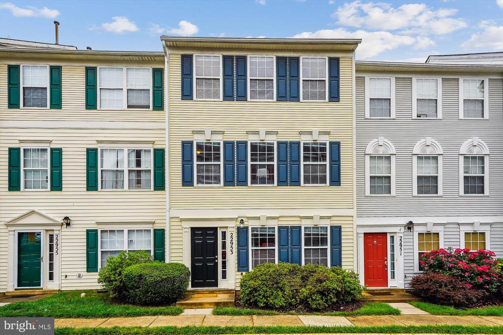 22953 FLEET TERRACE, STERLING, VA 20166, 4 Bedrooms Bedrooms, ,3 BathroomsBathrooms,Residential,For Sale,FLEET,VALO2097694