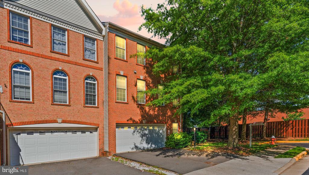 219 GRASSY RIDGE TERRACE, PURCELLVILLE, VA 20132, 3 Bedrooms Bedrooms, ,2 BathroomsBathrooms,Residential Lease,For Rent,GRASSY RIDGE,VALO2097348
