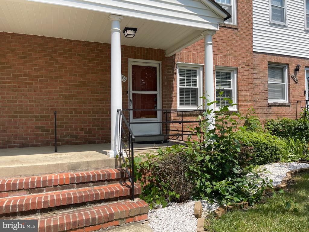 12330 CHESTERTON DRIVE 51, UPPER MARLBORO, MD 20774, 4 Bedrooms Bedrooms, ,1 BathroomBathrooms,Residential Lease,For Rent,CHESTERTON,MDPG2154298