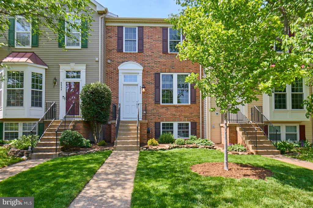 6986 MANAHOAC PLACE, GAINESVILLE, VA 20155, 5 Bedrooms Bedrooms, ,3 BathroomsBathrooms,Residential Lease,For Rent,MANAHOAC,VAPW2095980