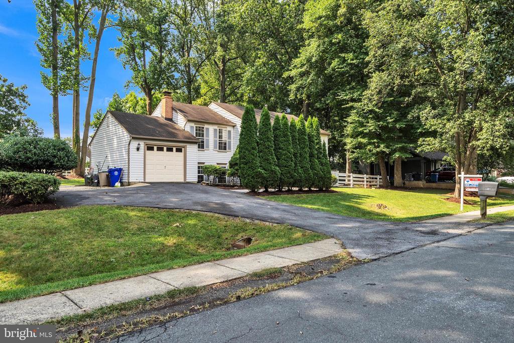 3818 GELDING LANE, OLNEY, MD 20832, 5 Bedrooms Bedrooms, ,3 BathroomsBathrooms,Residential Lease,For Rent,GELDING,MDMC2181896