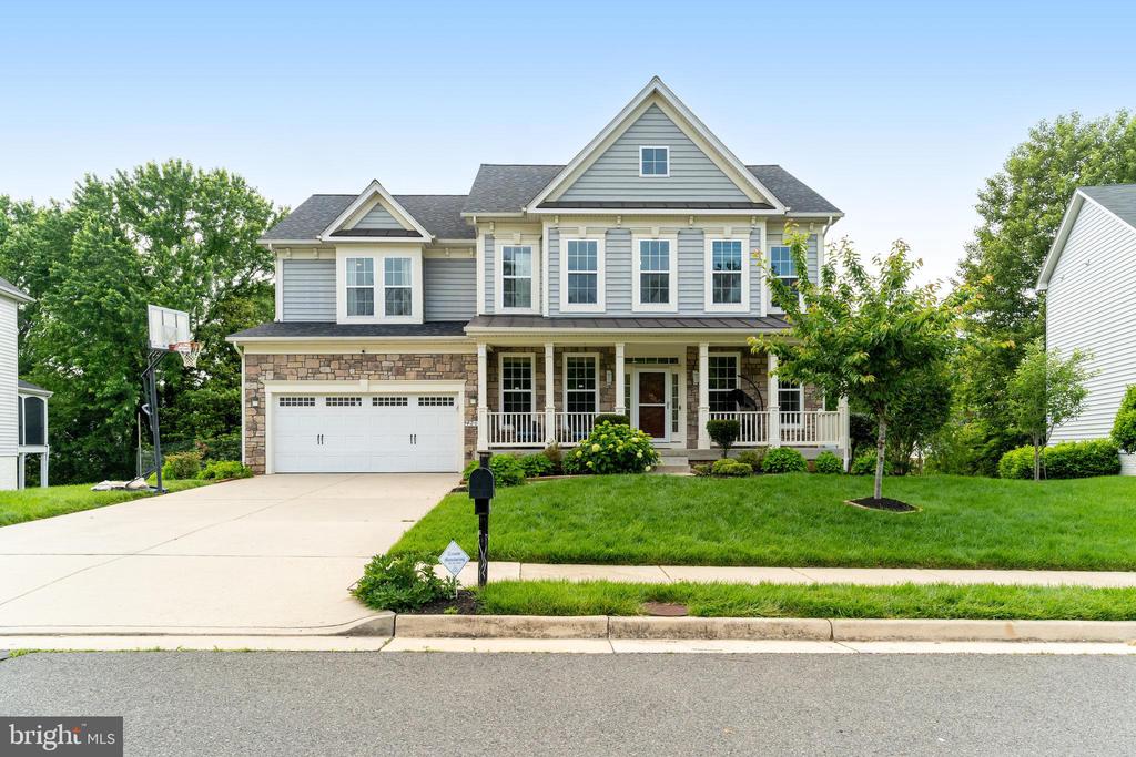 4202 KENNA COURT, CHANTILLY, VA 20151, 5 Bedrooms Bedrooms, ,4 BathroomsBathrooms,Residential Lease,For Rent,KENNA,VAFX2242662